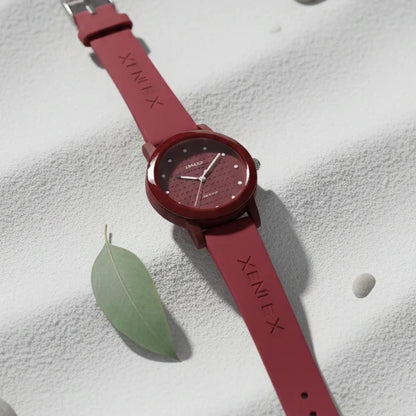 Ladies Waterproof Watch – Elegant Round Dial with Soft Strap | Stylish Women’s Wrist Watch