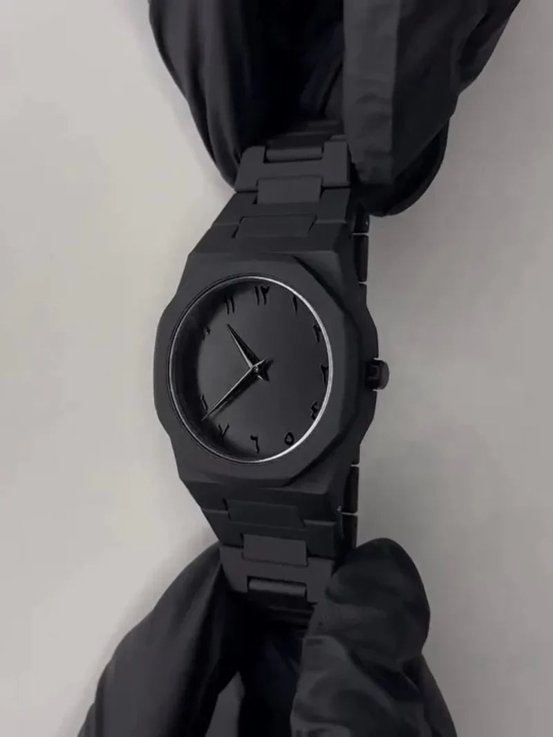👉 Aura Watch – Luxury Magnetic Strap Stylish Wrist Watch