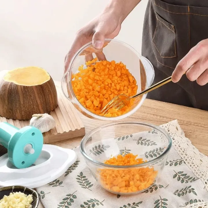 Handheld Manual Food Chopper – 1500ML Vegetable & Fruit Mincer